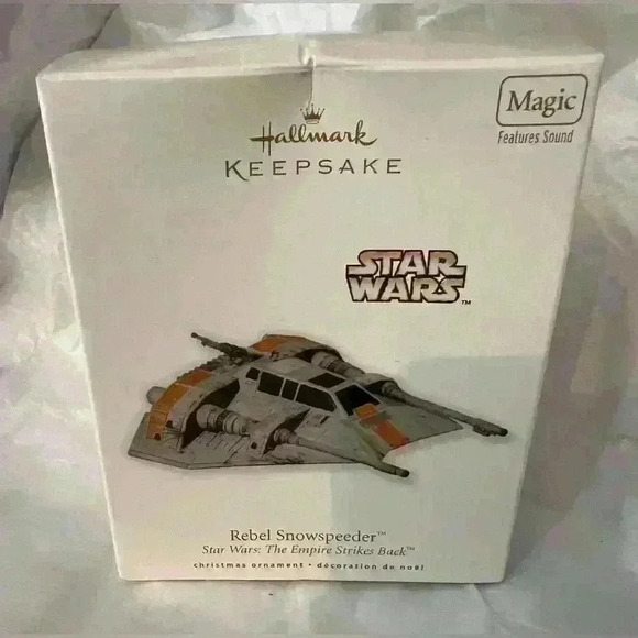 Hallmark Keepsake STAR WARS The Empire Strikes Back Christmas Magic Ornament NEW - Picture 1 of 6